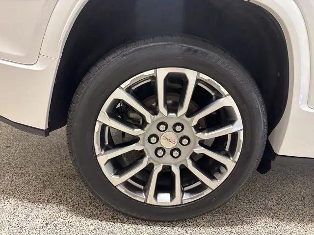 2023 GMC Acadia AWD Denali