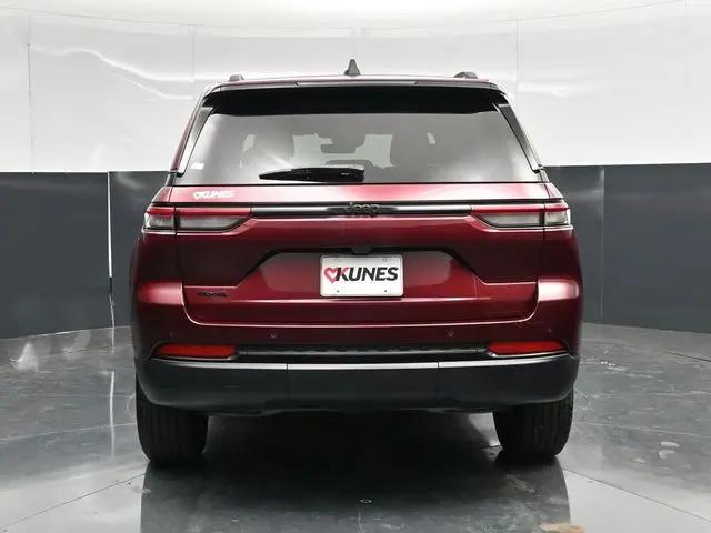 2025 Jeep Grand Cherokee Altitude 4x4