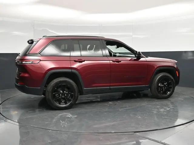 2025 Jeep Grand Cherokee Altitude 4x4