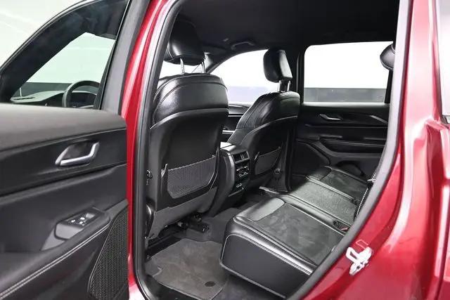 2025 Jeep Grand Cherokee Altitude 4x4