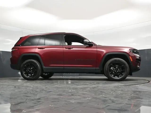 2025 Jeep Grand Cherokee Altitude 4x4