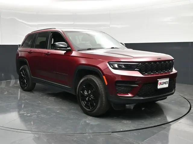 2025 Jeep Grand Cherokee Altitude 4x4