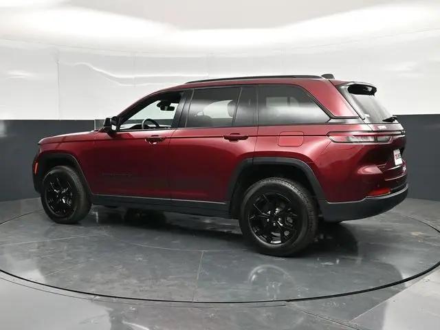 2025 Jeep Grand Cherokee Altitude 4x4
