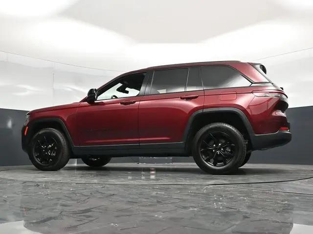 2025 Jeep Grand Cherokee Altitude 4x4