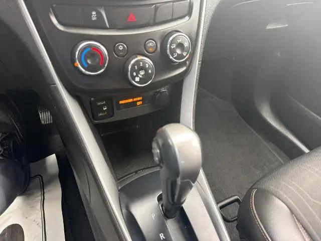 2022 Chevrolet Trax FWD LT