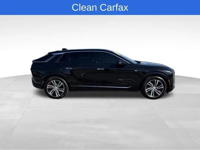 2024 Cadillac iQ Luxury w/1SC