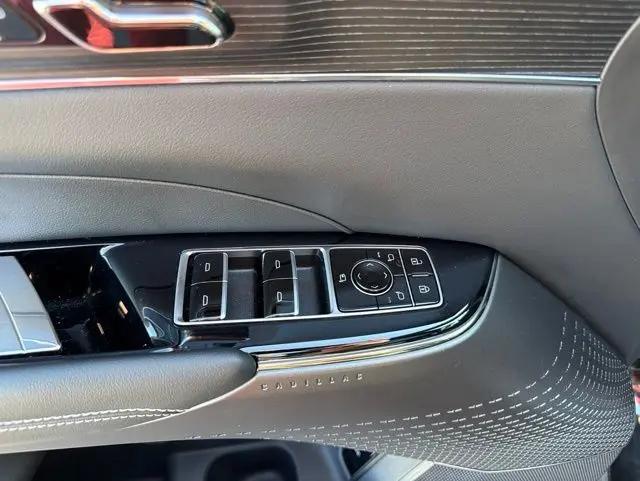2024 Cadillac iQ Luxury w/1SC