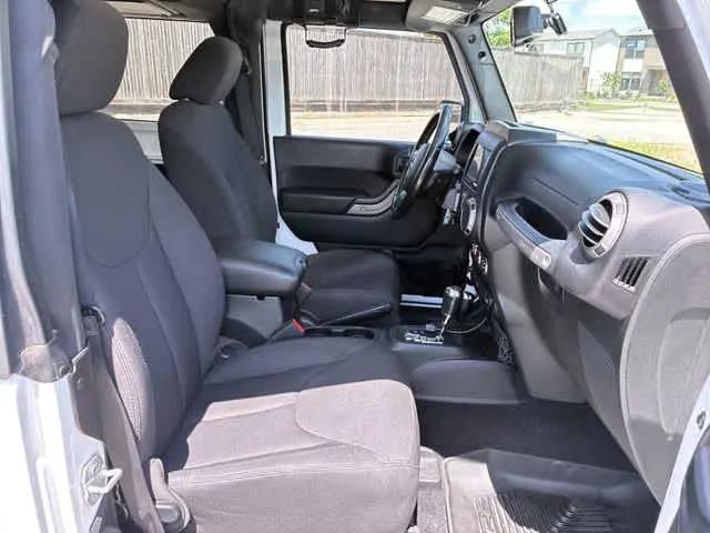 2015 Jeep Wrangler Sport