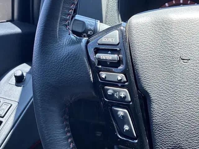 2024 Nissan Frontier Crew Cab PRO-4X 4x4