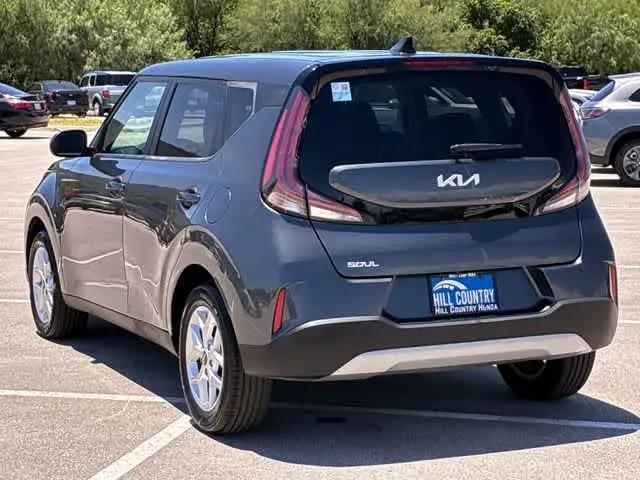 2024 Kia Soul LX