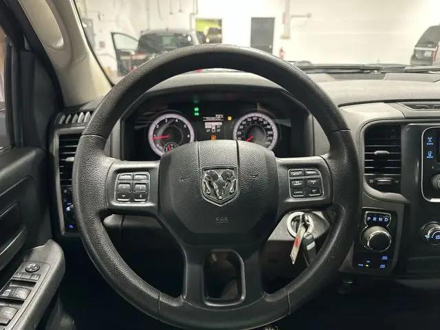 2017 Ram 1500 Express Quad Cab 4x4 6'4" Box