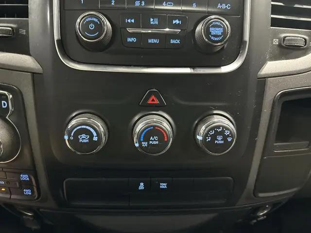 2017 Ram 1500 Express Quad Cab 4x4 6'4" Box