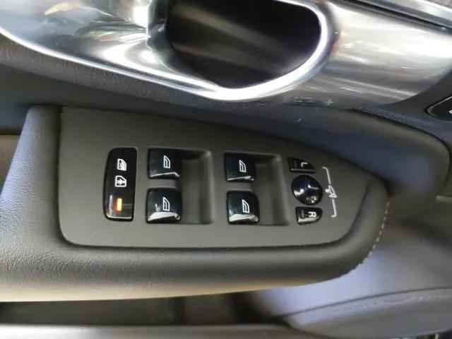 2021 Volvo XC90 T6 Inscription 6 Passenger