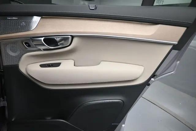 2026 Volvo XC90 Plug-In Hybrid Ultra, T8 AWD, Electric/Gasoline, Bright, 7 Seats