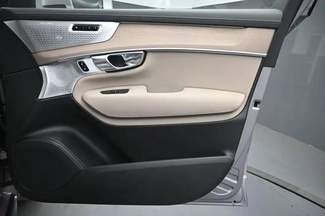2026 Volvo XC90 Plug-In Hybrid Ultra, T8 AWD, Electric/Gasoline, Bright, 7 Seats