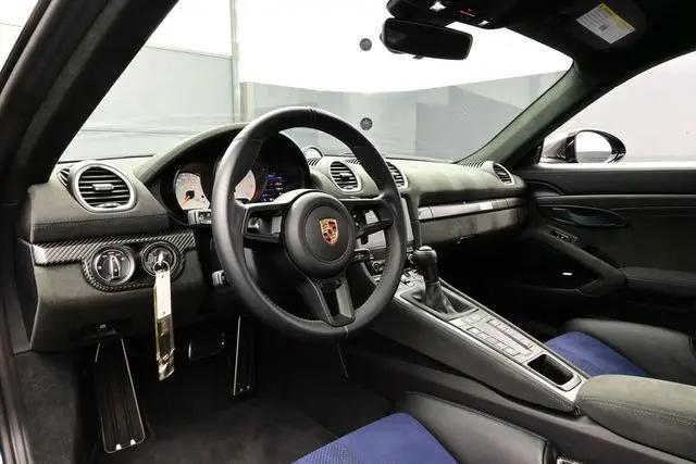 2024 Porsche 718 Cayman GT4 RS