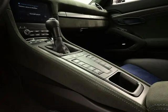 2024 Porsche 718 Cayman GT4 RS