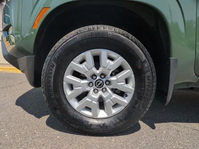 2024 Nissan Frontier King Cab SV 4x4