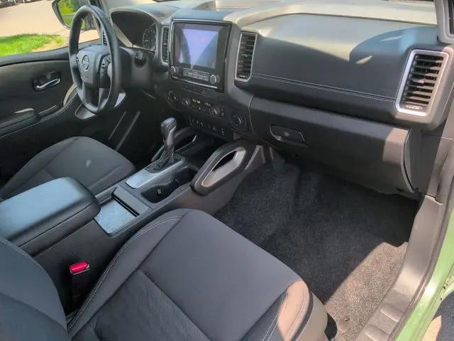 2024 Nissan Frontier King Cab SV 4x4