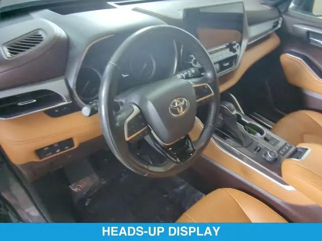 2021 Toyota Highlander Platinum