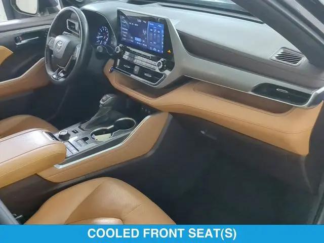 2021 Toyota Highlander Platinum