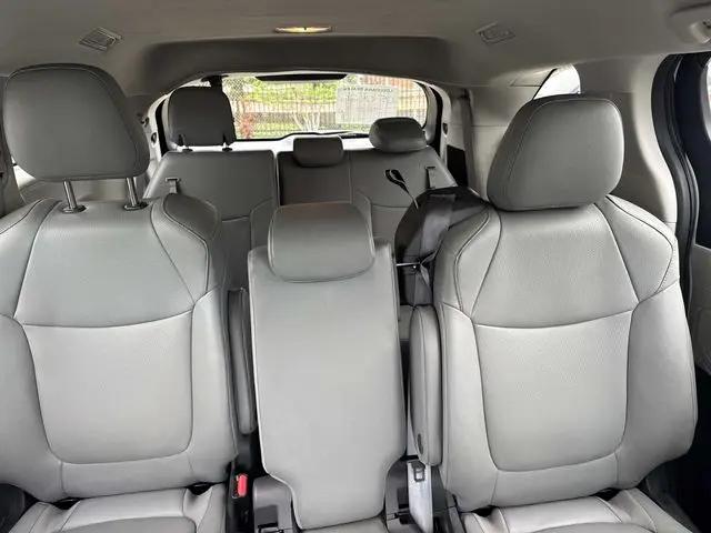 2024 Toyota Sienna XLE