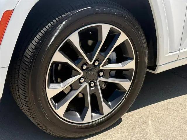 2022 Jeep Grand Cherokee Overland 4x4