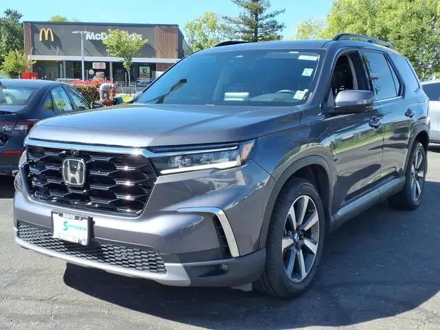 2023 Honda Pilot AWD Elite