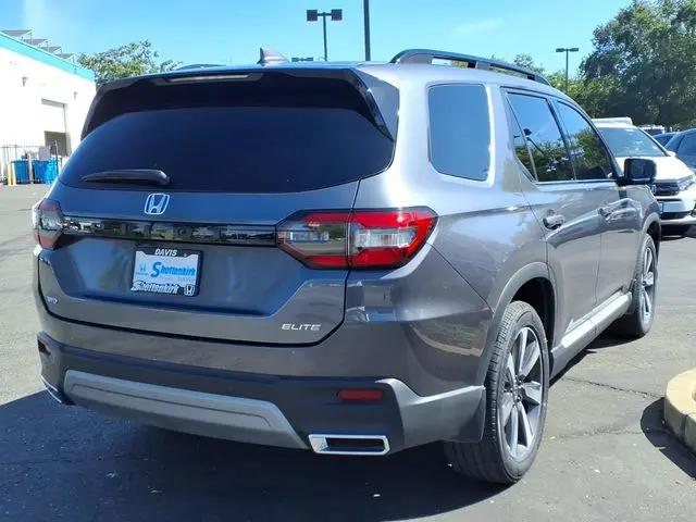 2023 Honda Pilot AWD Elite