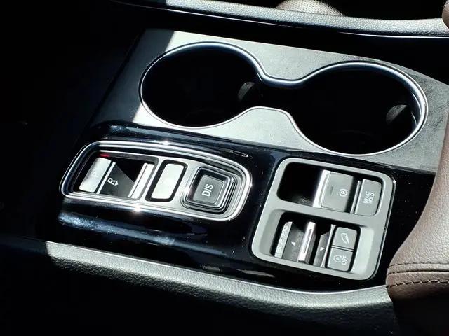 2023 Honda Pilot AWD Elite