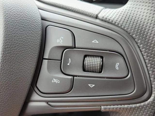 2026 Buick NV Preferred FWD