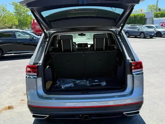 2026 Volkswagen Atlas SE with Technology