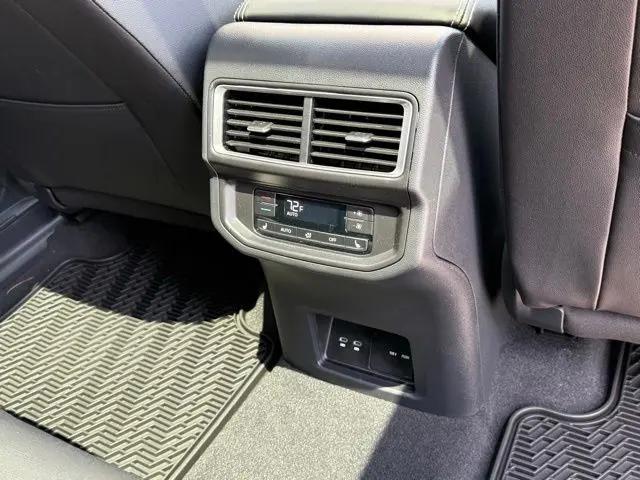 2026 Volkswagen Atlas SEL