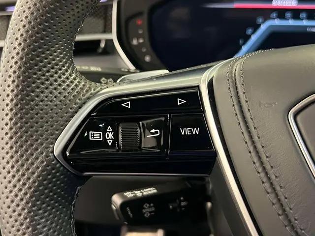 2023 Audi S8 TFSI quattro Tiptronic