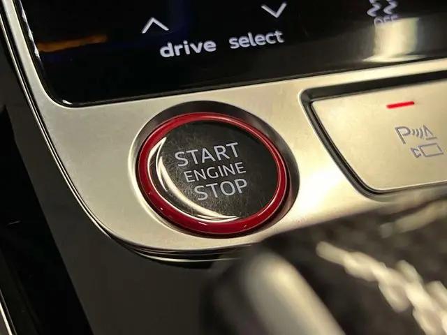 2023 Audi S8 TFSI quattro Tiptronic