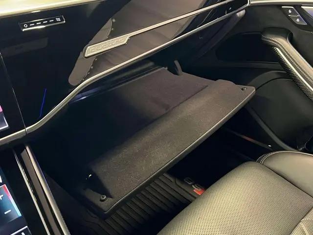 2023 Audi S8 TFSI quattro Tiptronic