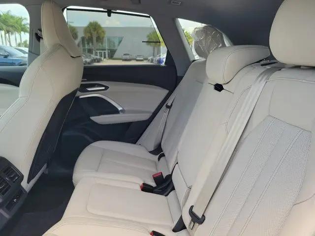2026 Audi Q5 Premium Plus TFSI quattro S tronic