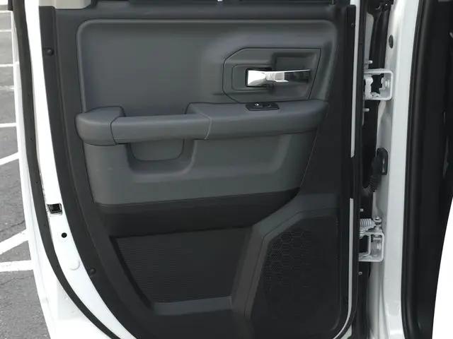 2024 Ram 1500 Classic SLT Quad Cab 4x2 6'4" Box