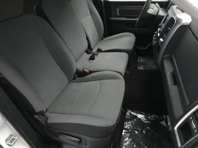 2024 Ram 1500 Classic SLT Quad Cab 4x2 6'4" Box