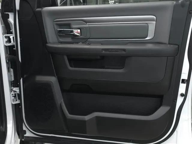 2024 Ram 1500 Classic SLT Quad Cab 4x2 6'4" Box