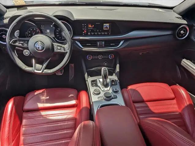 2023 Alfa Romeo Stelvio Veloce AWD