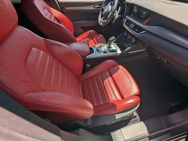 2023 Alfa Romeo Stelvio Veloce AWD