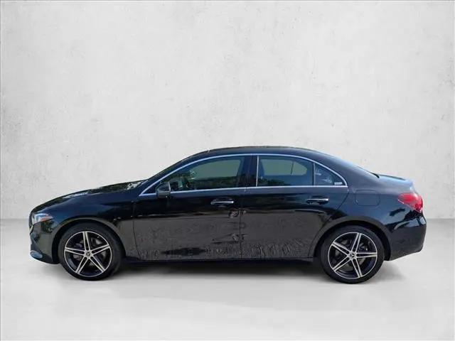 2022 Mercedes-Benz A 220 4MATIC