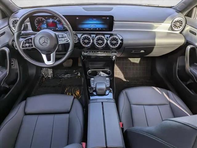 2022 Mercedes-Benz A 220 4MATIC