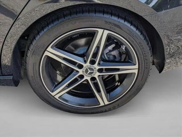 2022 Mercedes-Benz A 220 4MATIC
