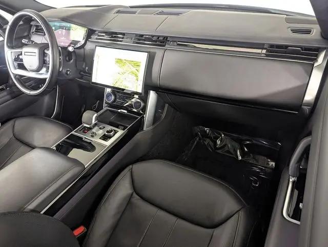 2022 Land Rover Range Rover P400 SE