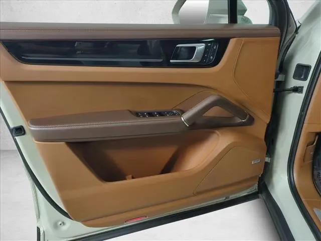 2022 Porsche Cayenne E-Hybrid Cayenne E-Hybrid