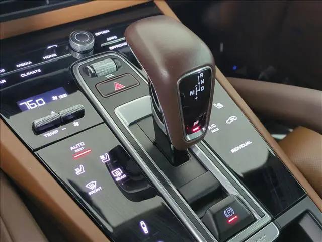 2022 Porsche Cayenne E-Hybrid Cayenne E-Hybrid