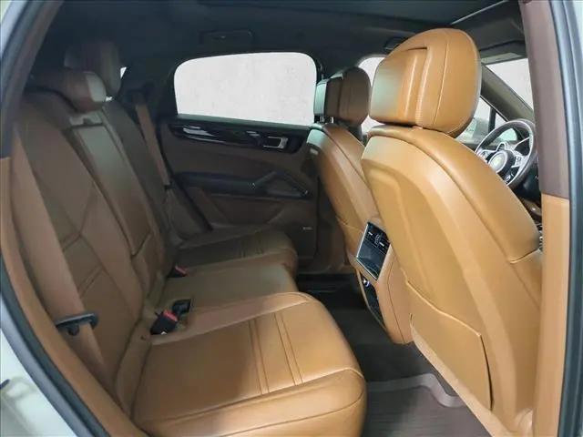 2022 Porsche Cayenne E-Hybrid Cayenne E-Hybrid