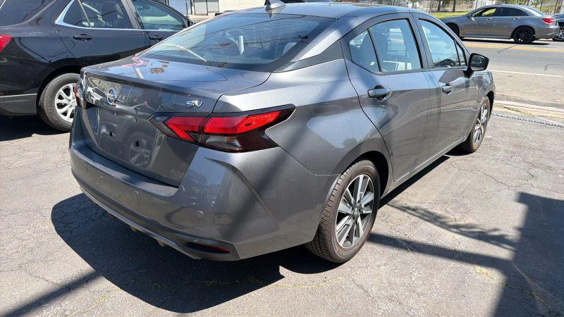 2021 Nissan Versa SV Xtronic CVT
